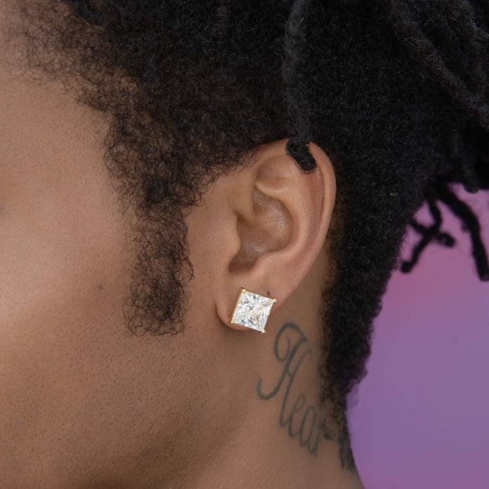 10MM Square Cut Diamond Stud Earring in Yellow Gold