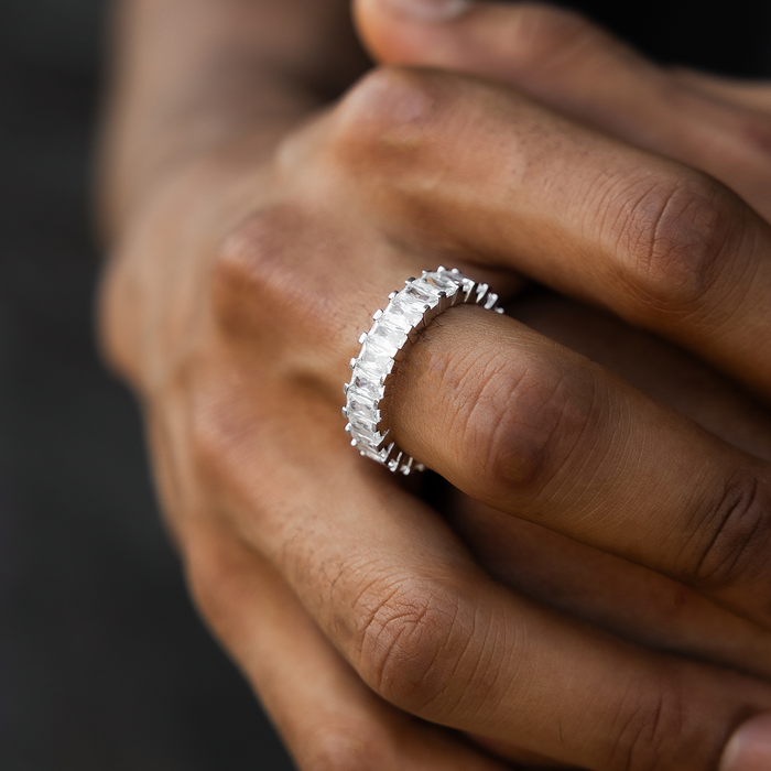 Baguette Ring in White Gold