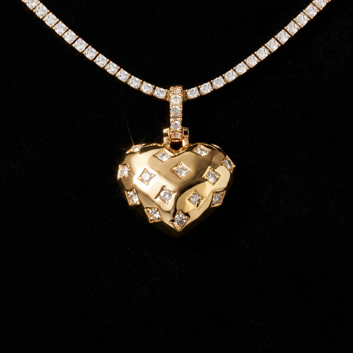 Diamond GLD Star Heart Pendant in Yellow Gold
