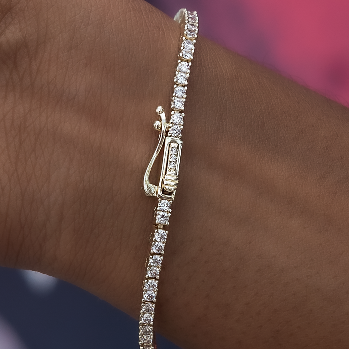 Round Cut Tennis Bracelet in Yellow Gold- 2mm