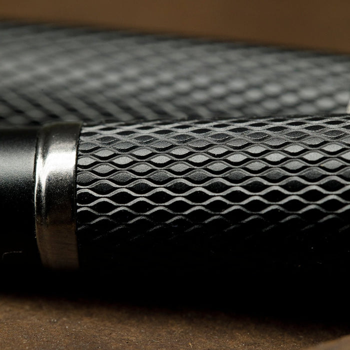 Diplomat Viper Fountain Pen - Black - Pen Boutique Ltd
