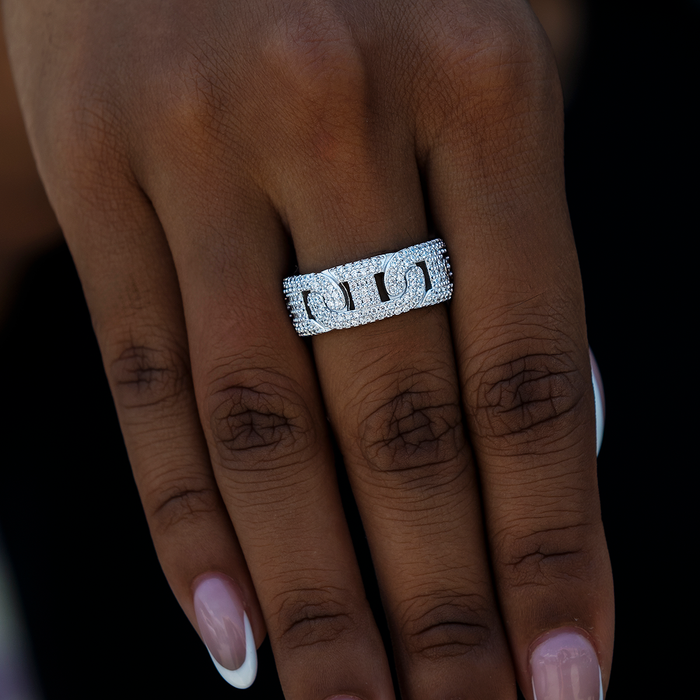 Flat Pavé Valentina Ring in White Gold Vermeil