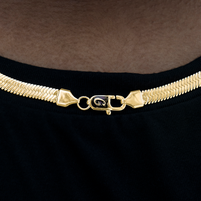 Herringbone Necklace in Yellow Gold- 8mm