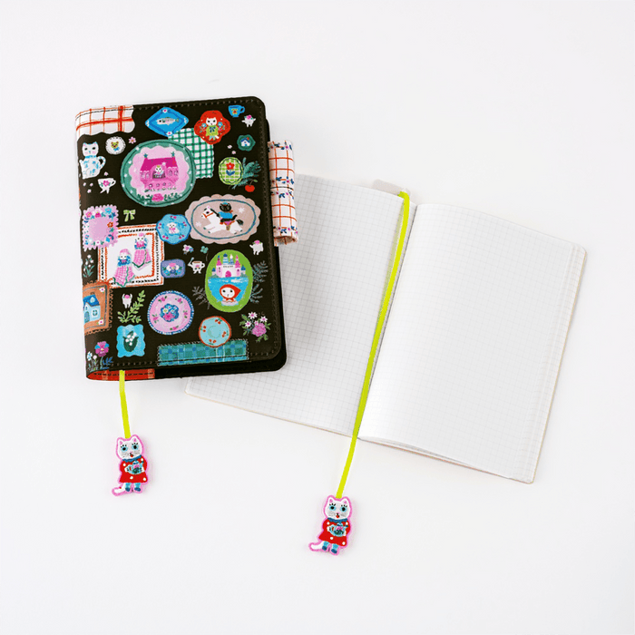 Hobonichi Embroidered Bookmark - Yumi Kitagishi - White Cat - Pen Boutique Ltd