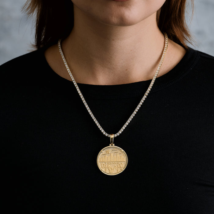 Houston Texans Official NFL Coin Pendant in Yellow Gold