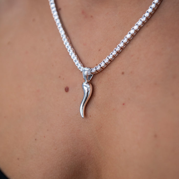Italian Horn Pendant in White Gold