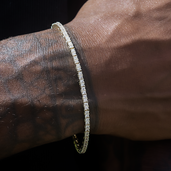 Round Cut Tennis Bracelet in Yellow Gold- 2mm