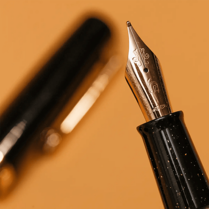 Nahvalur Original Plus Lovina Graphite Fountain Pen - Pen Boutique Ltd