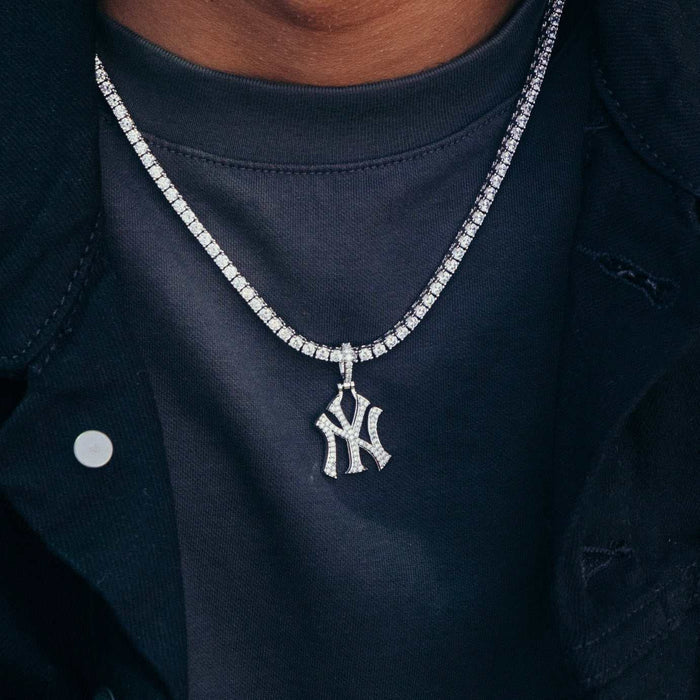 New York Yankees Micro Pendant in White Gold - The GLD Shop