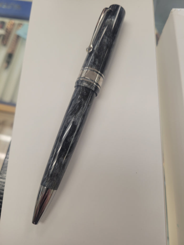 Omas Bologna Ballpoint Pen - Grigio Luminoso - Pen Boutique Ltd