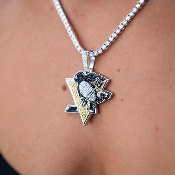 Pittsburgh Penguins Official NHL Logo Pendant in White Gold