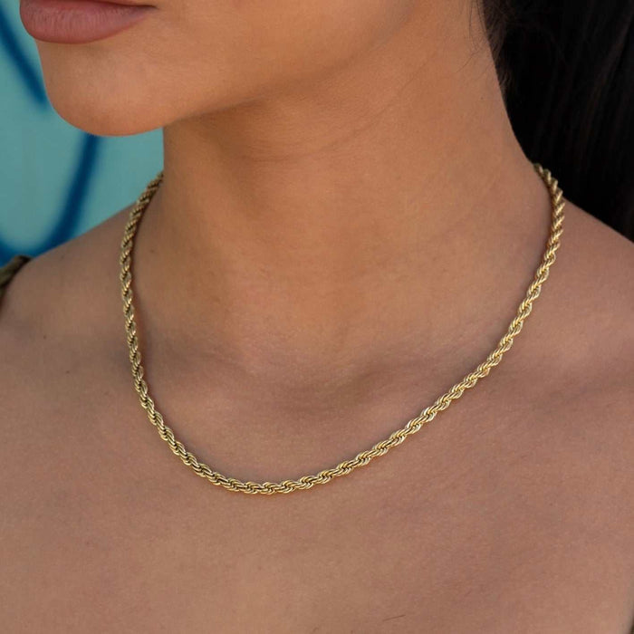Rope Chain + Hanging Rose Pendant Gift Bundle in Yellow Gold - 4mm