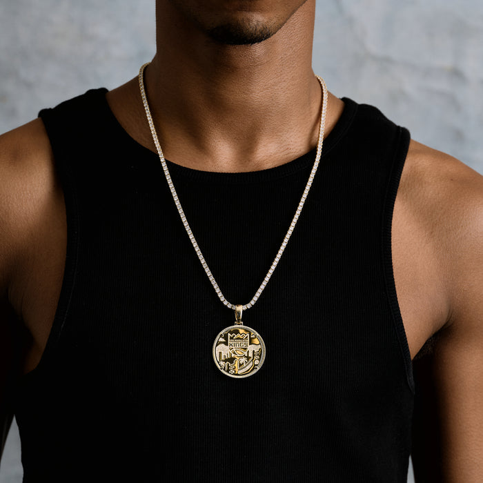 Sacramento Kings Official NBA Coin Pendant in Yellow Gold
