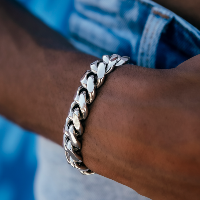 Signature Cuban Link Bracelet in White Gold - 12mm