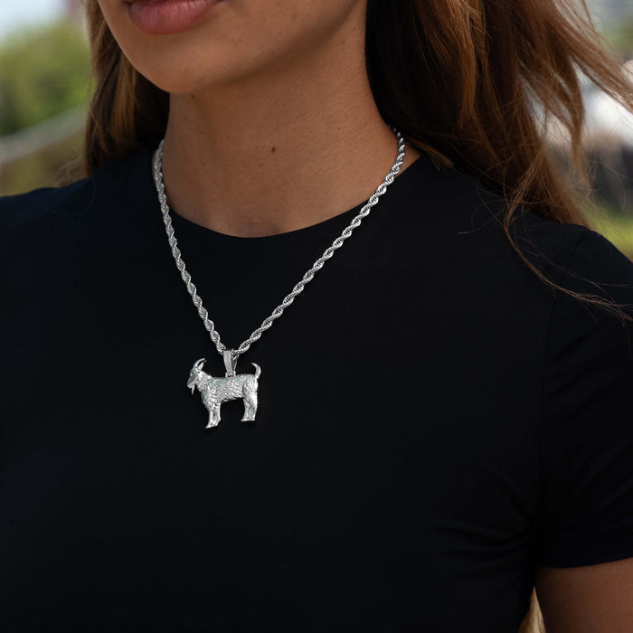 Simple Goat Pendant in White Gold
