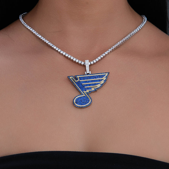 St. Louis Blues Official NHL Logo Pendant in White Gold