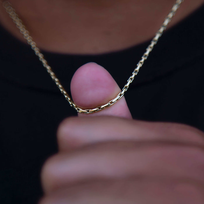 Triangular Link Chain in Yellow Gold - The GLD Shop